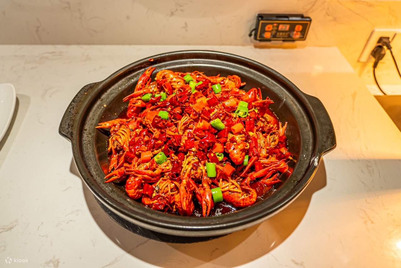 ตงกวน Tihao Club · บ่อน้ำพุร้อน, อาหาร | ฉางผิง